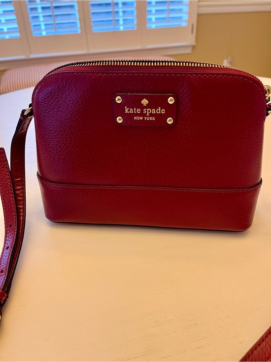 kate spade Handbags - kate spade Red Pebbled Leather Crossbody with Gold Plaque